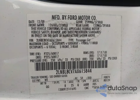 2010 Lincoln Town Car Signature Limited z USA, uszkodzony, nr VIN 2LNBL8CV7AX615844